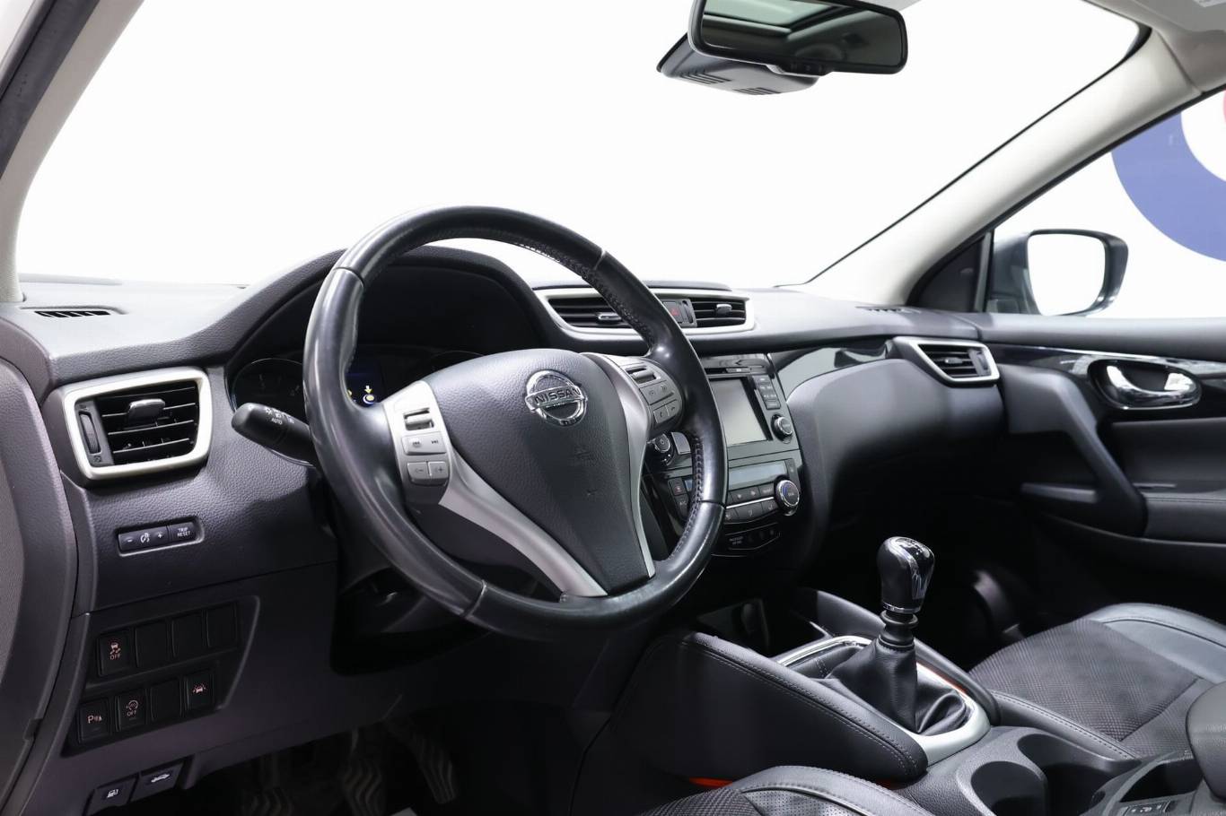 NISSAN Qashqai 5