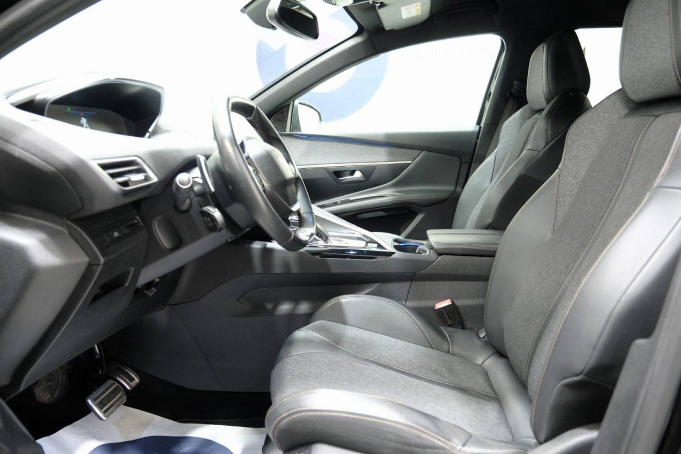 PEUGEOT 3008 20