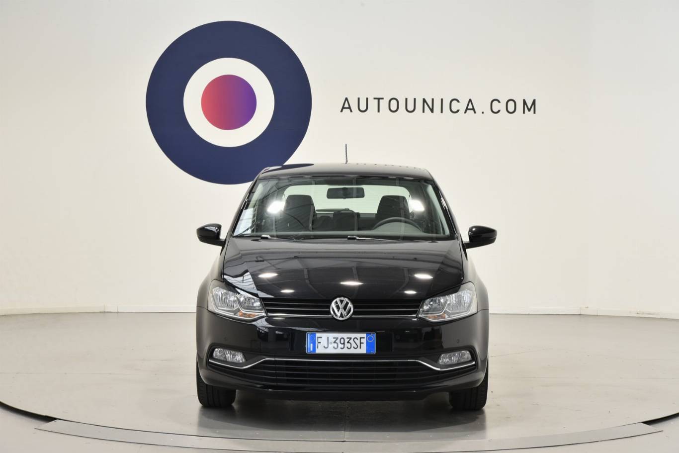 VOLKSWAGEN Polo 5