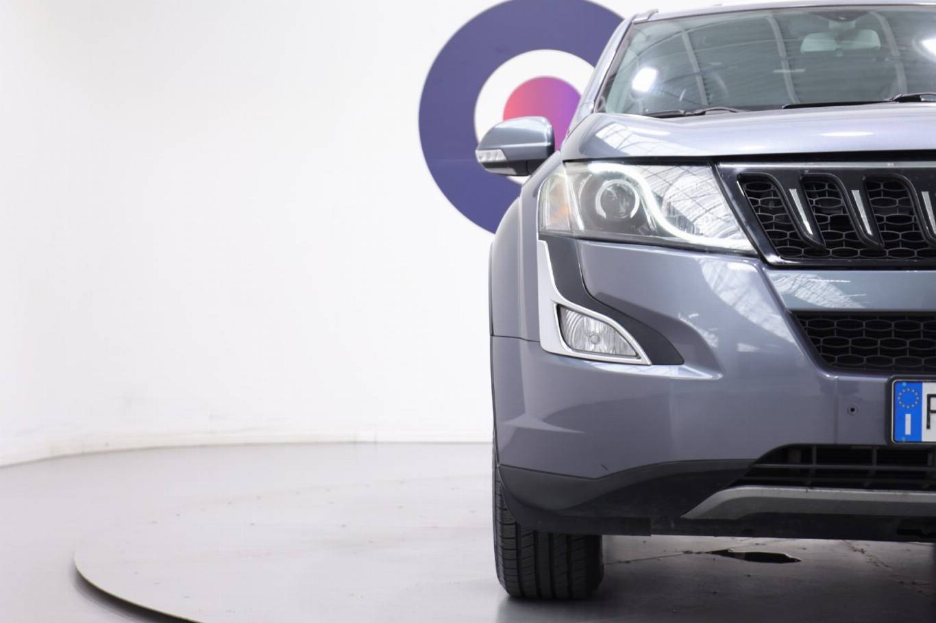 MAHINDRA XUV500 40