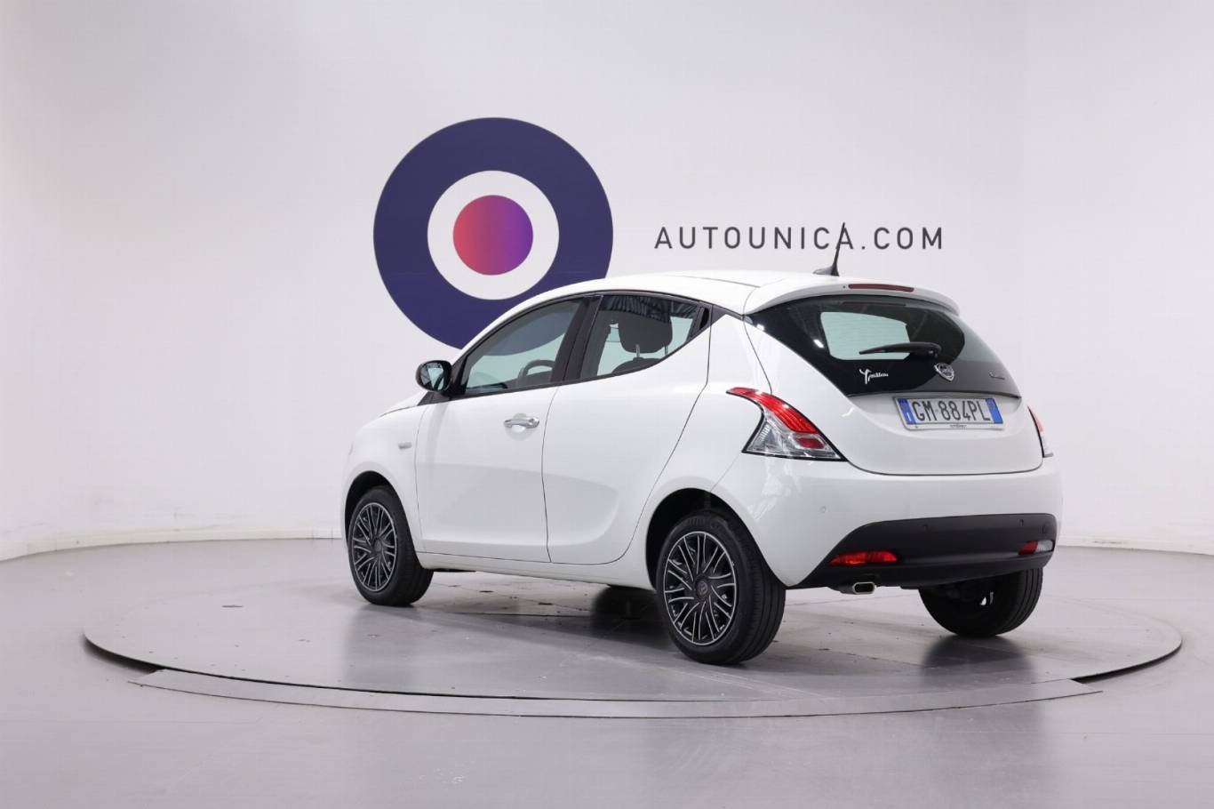 LANCIA Ypsilon 16