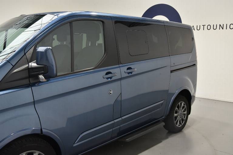 FORD Tourneo Custom 48
