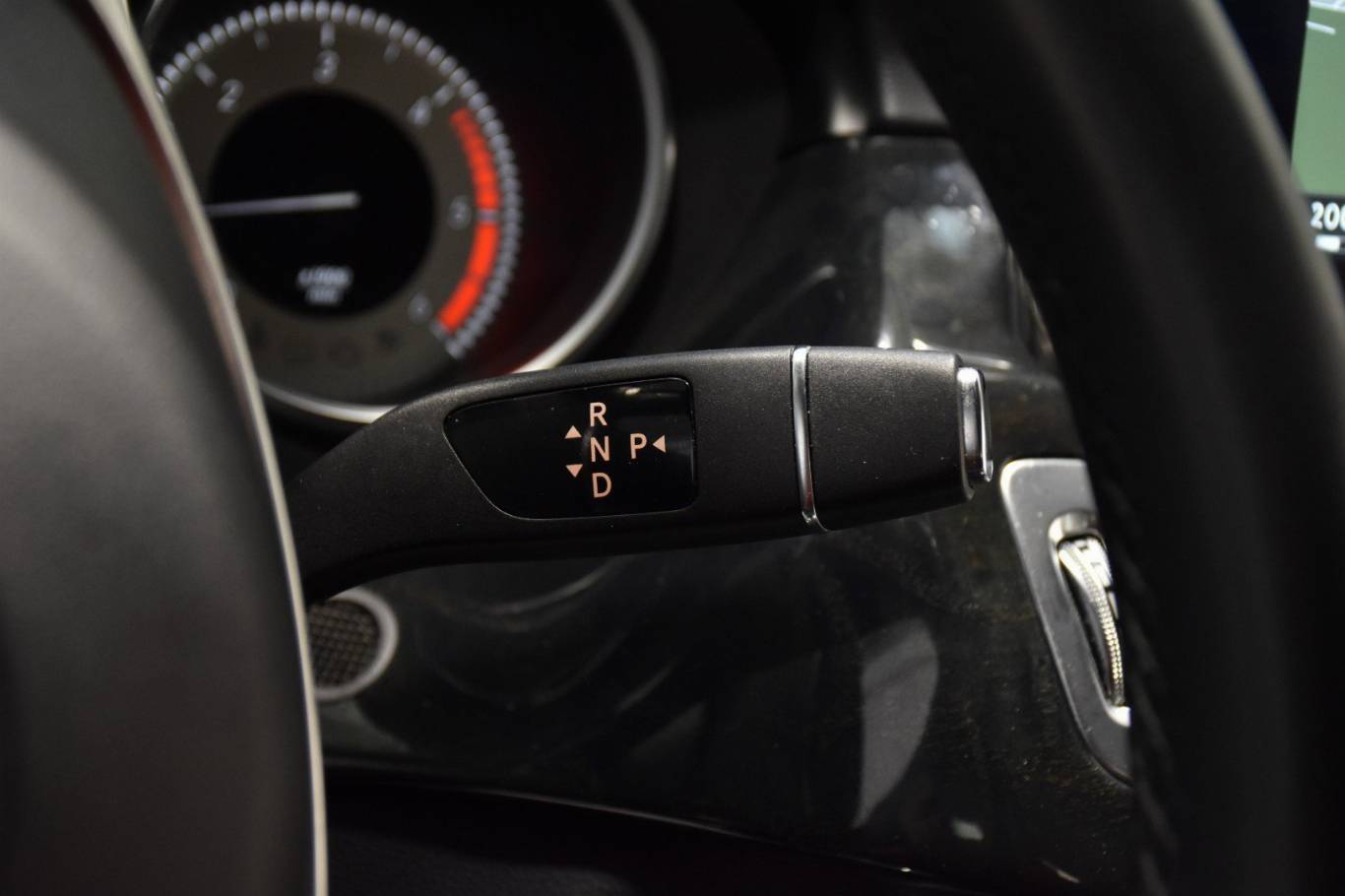 MERCEDES-BENZ CLS 250 32