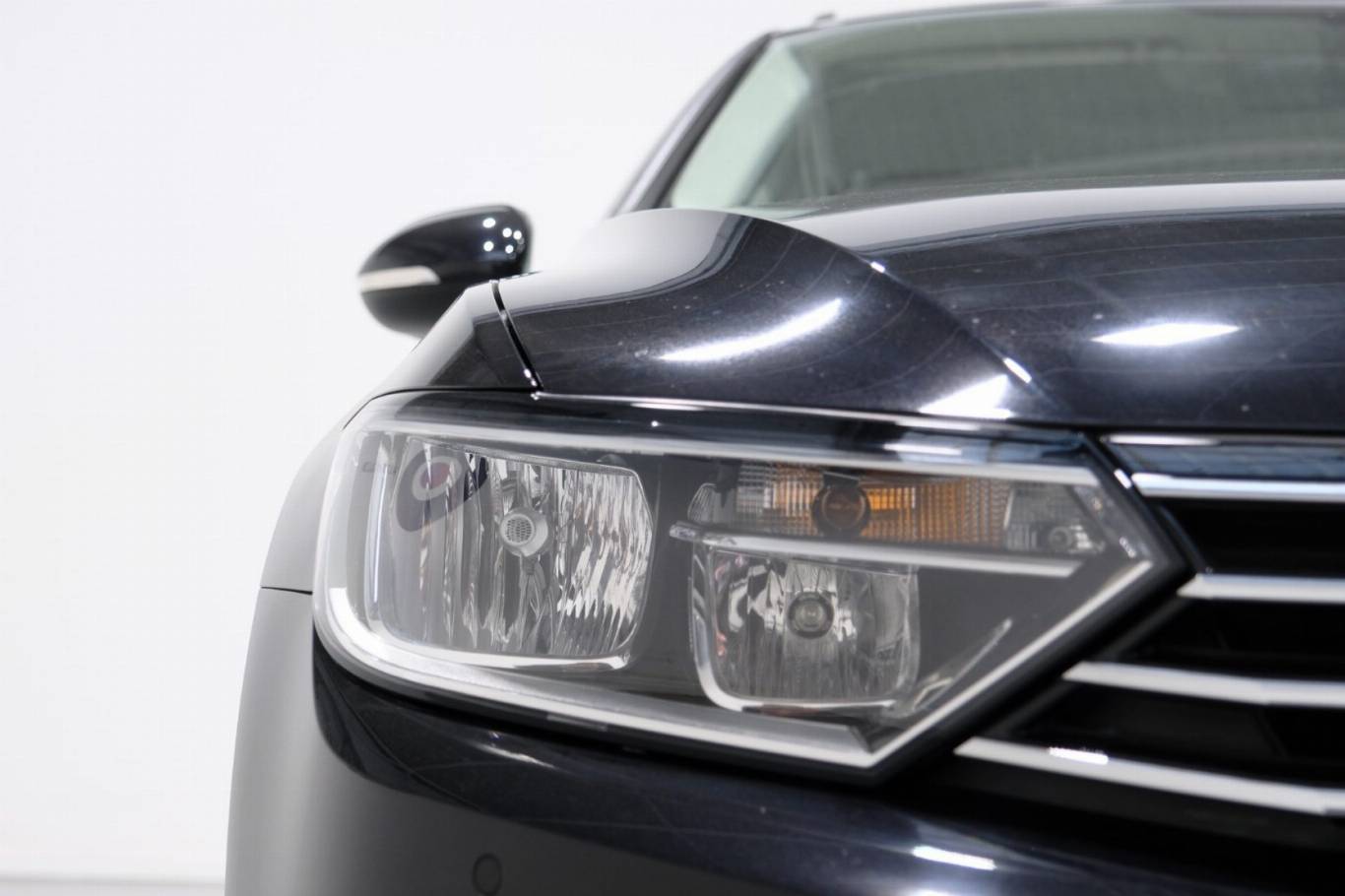 VOLKSWAGEN Passat Variant 12