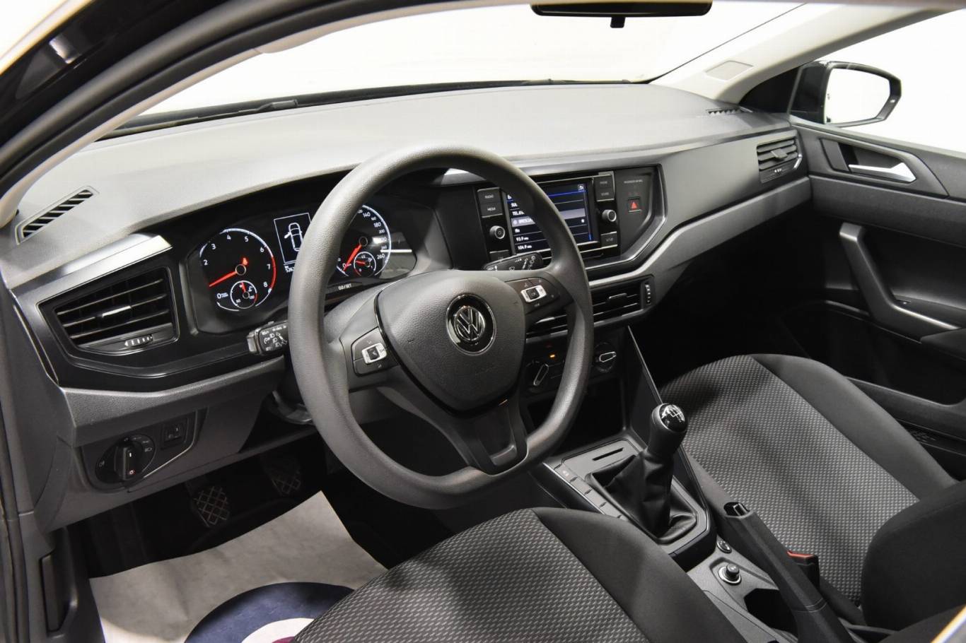 VOLKSWAGEN Polo 3