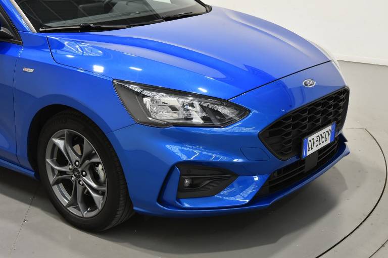 FORD Focus 38