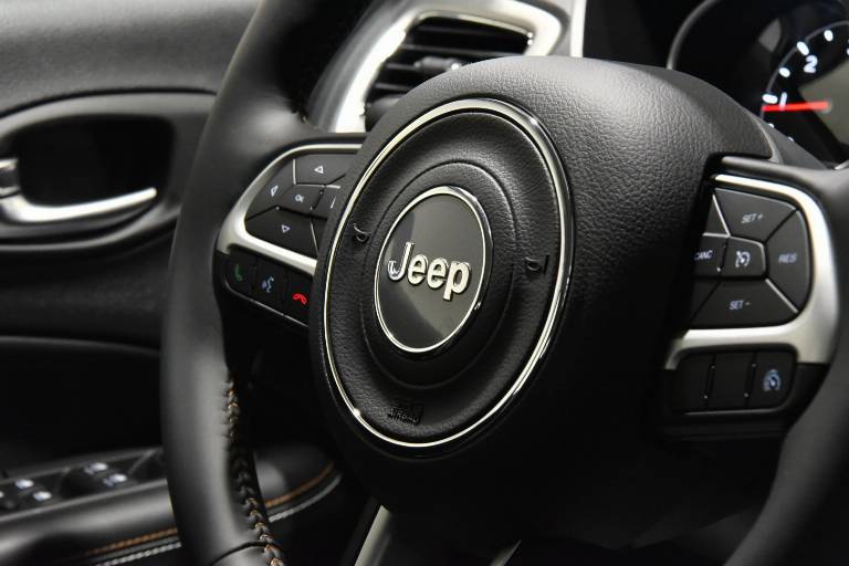 JEEP Compass 44
