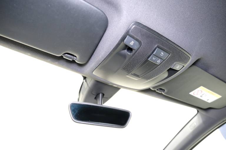 MERCEDES-BENZ B 200 37
