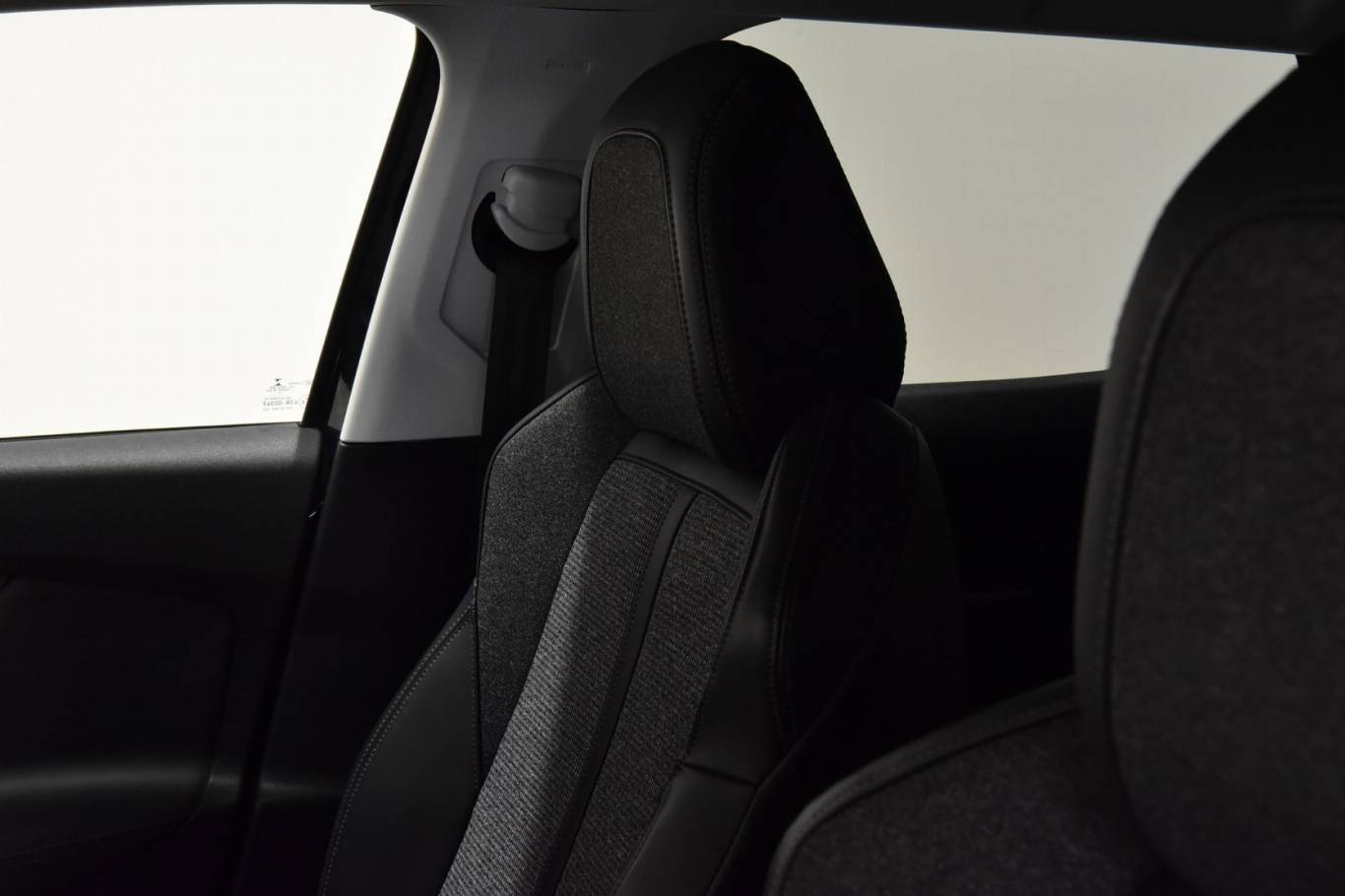 PEUGEOT 3008 21