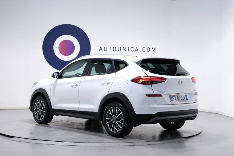 HYUNDAI Tucson 17