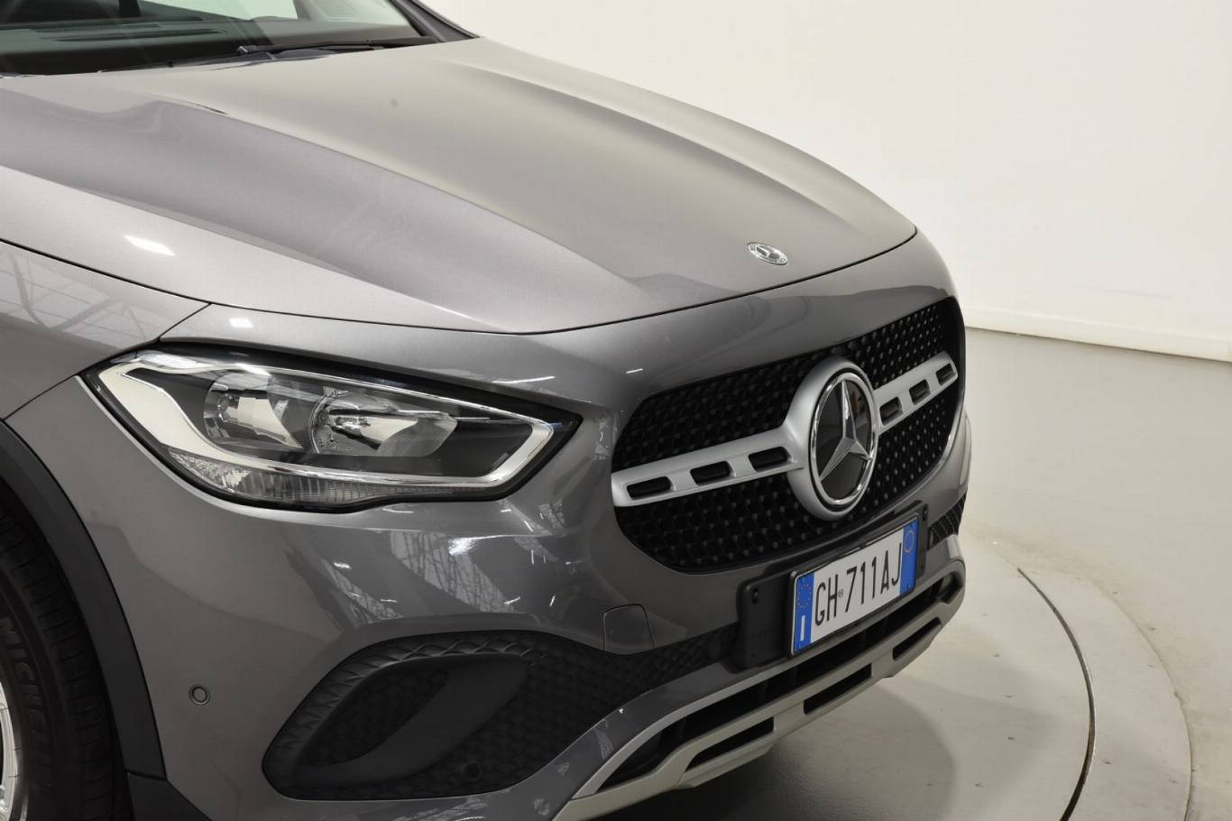 MERCEDES-BENZ GLA 180 38