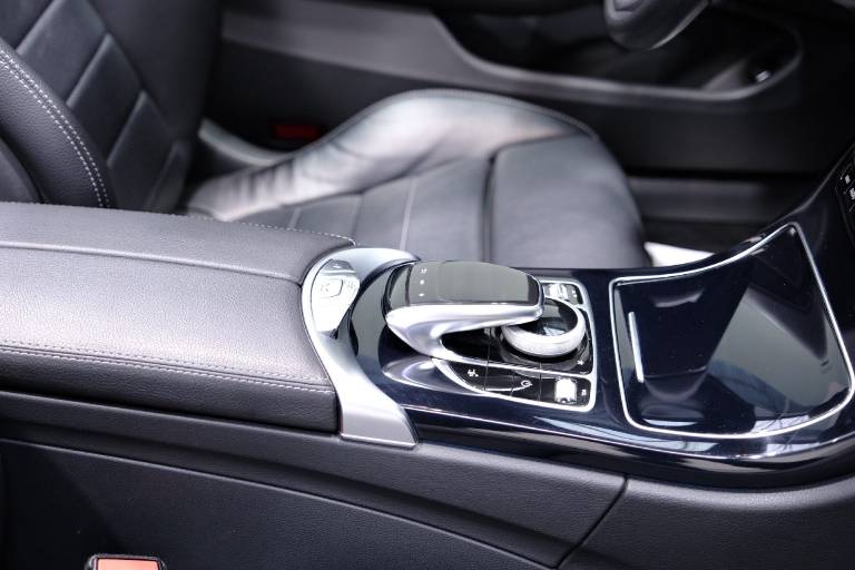 MERCEDES-BENZ C 220 60