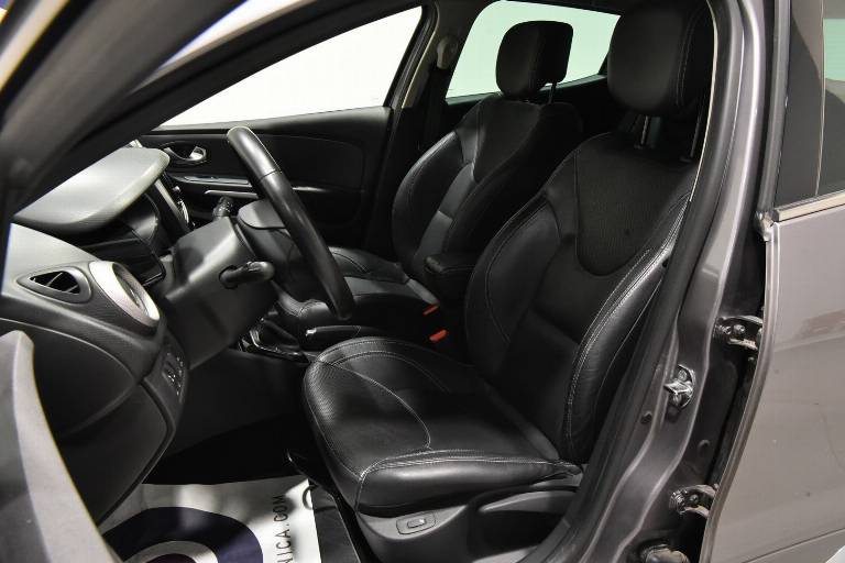 RENAULT Clio 4