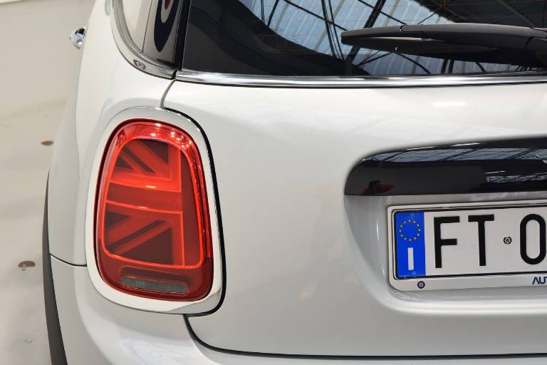 MINI Cooper D 17