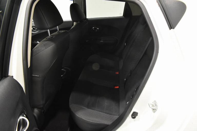 NISSAN Juke 23