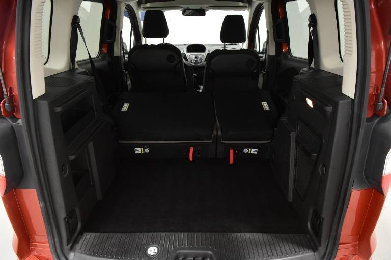 FORD Tourneo Courier 14