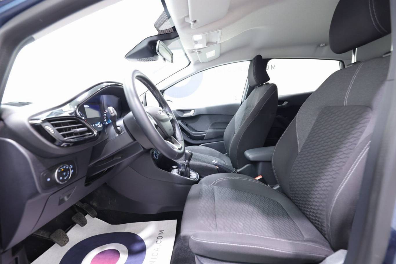 FORD Fiesta 19