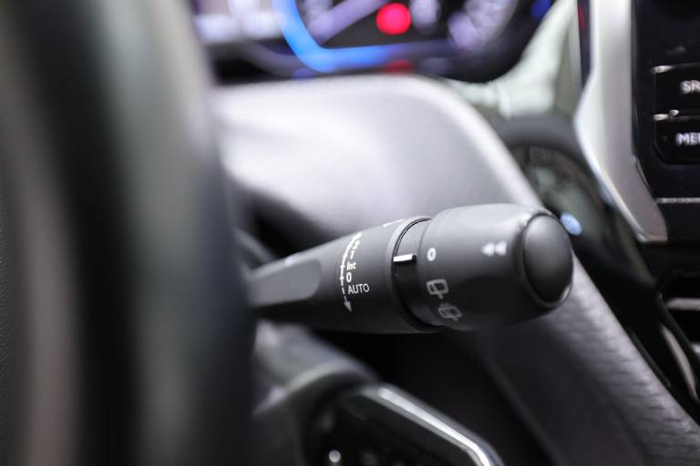 PEUGEOT 2008 25