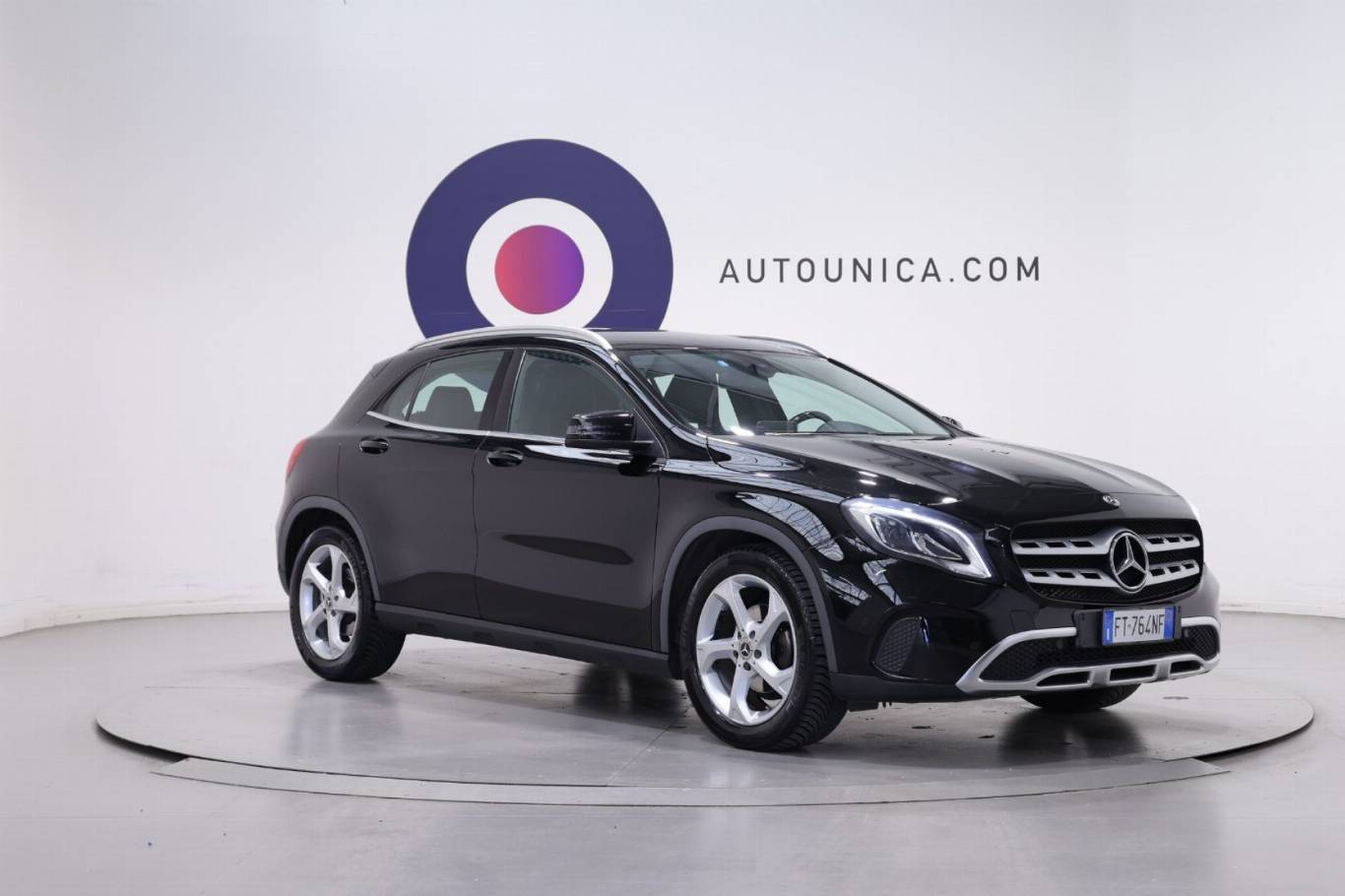 MERCEDES-BENZ GLA 200 3
