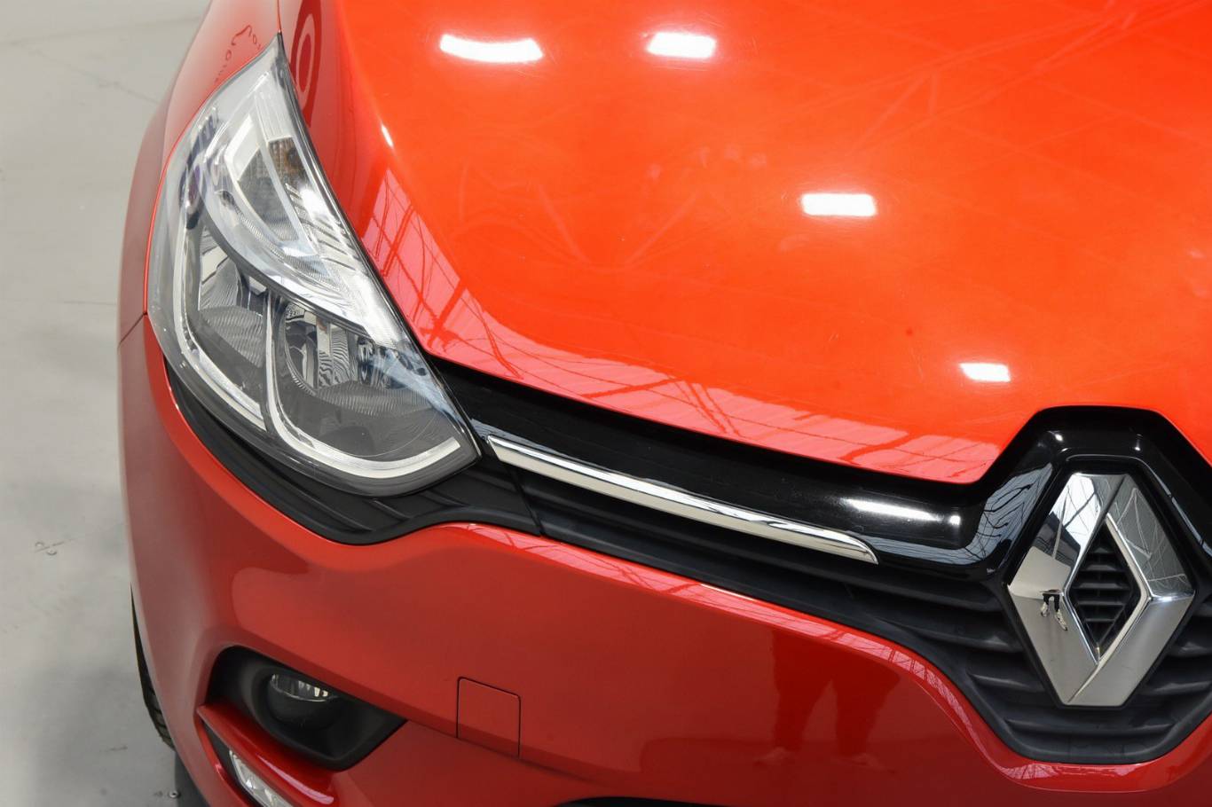 RENAULT Clio 9