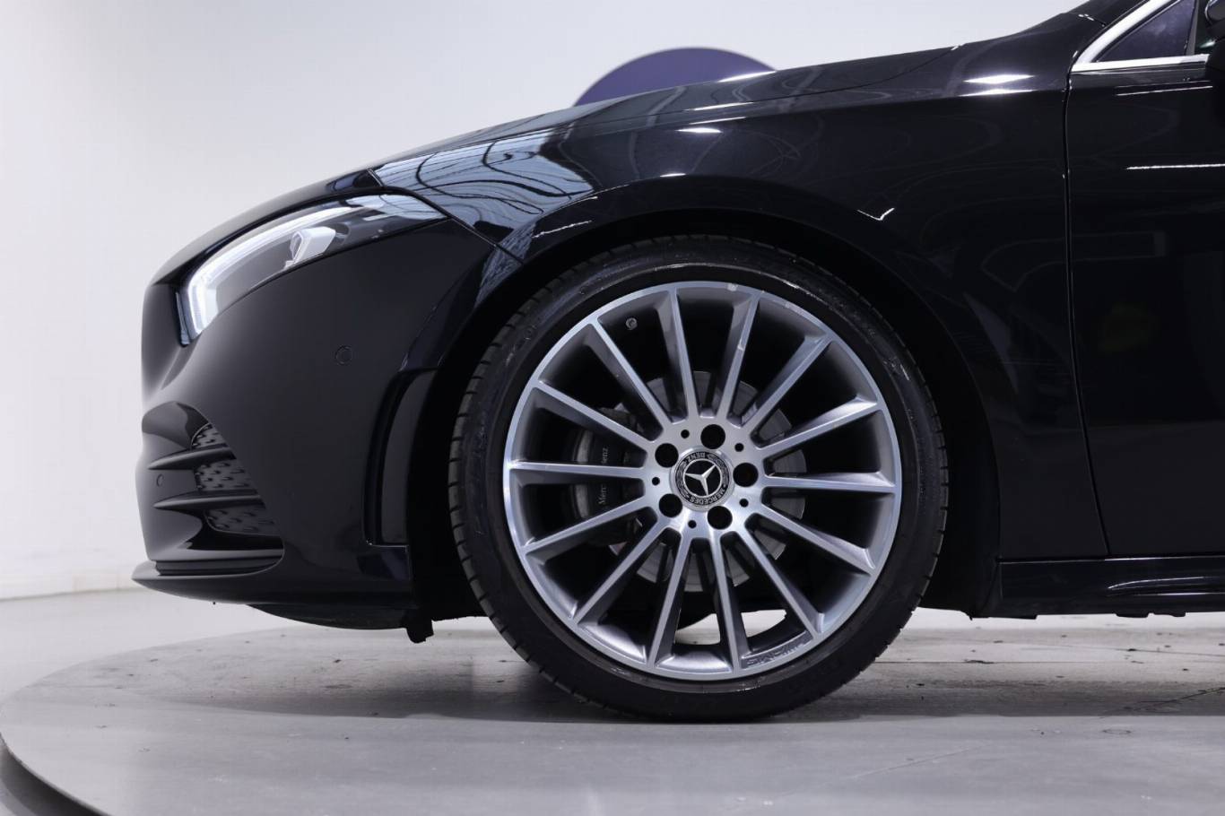 MERCEDES-BENZ A 200 18