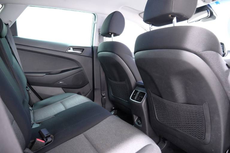 HYUNDAI Tucson 63