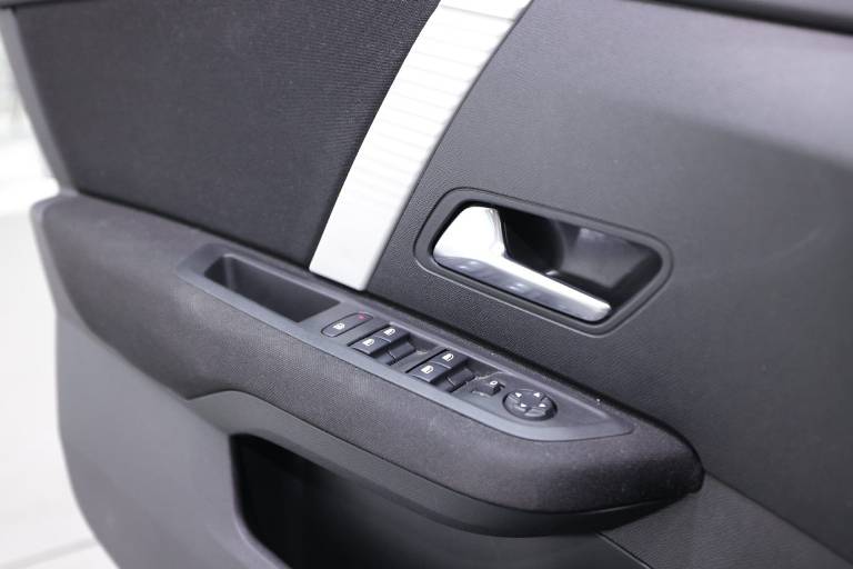 CITROEN C4 33