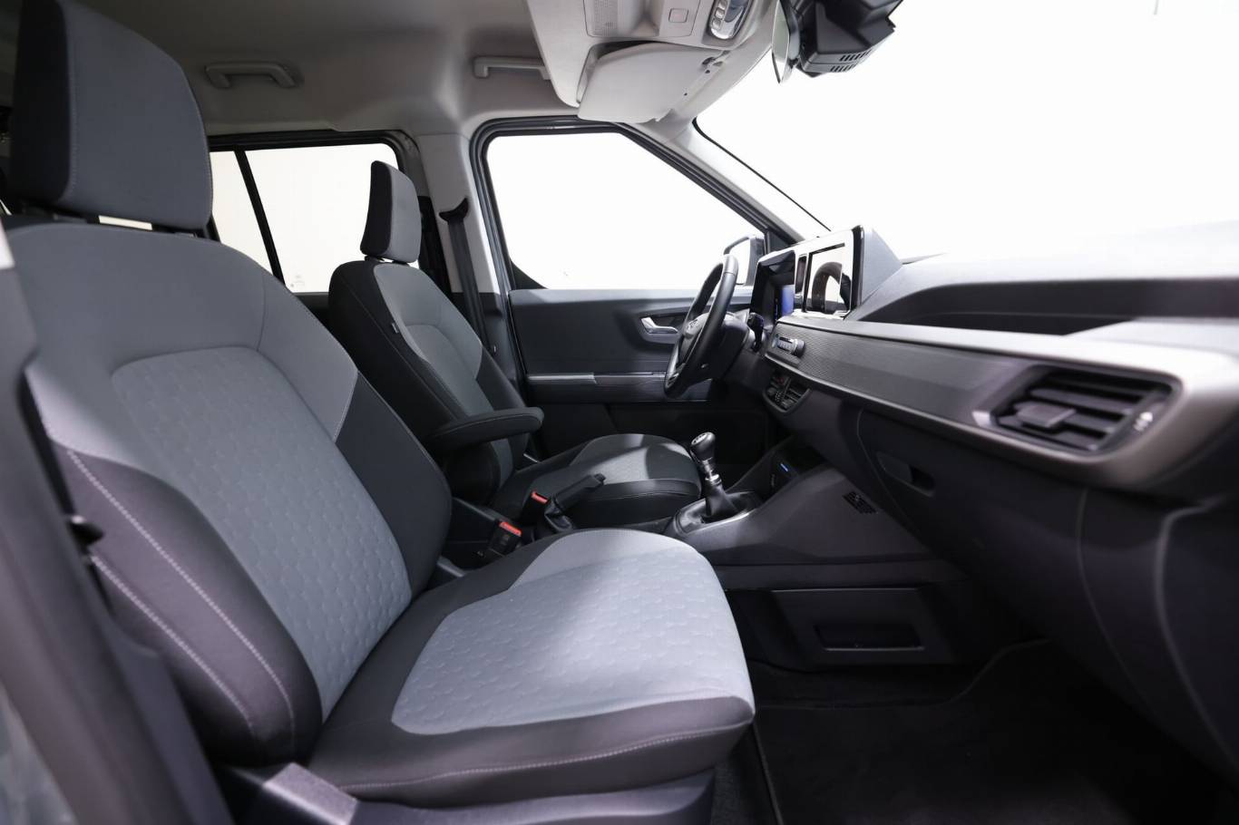 FORD Tourneo Courier 43