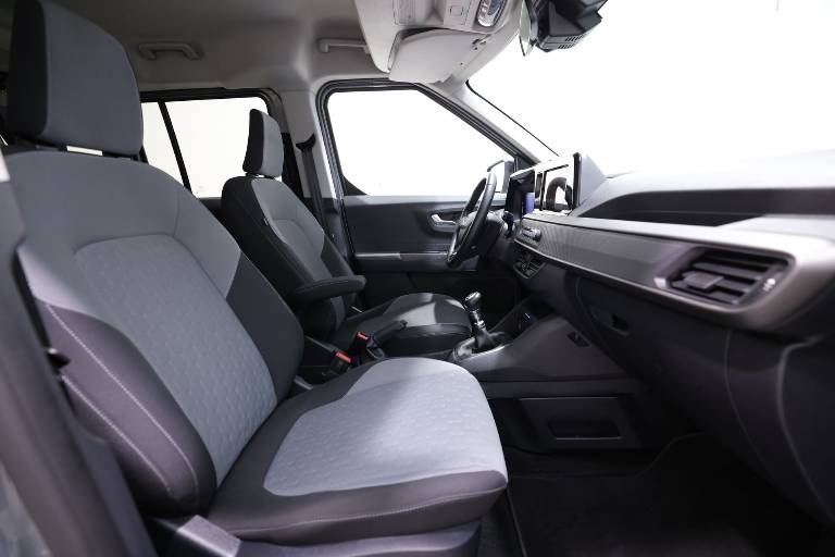 FORD Tourneo Courier 43