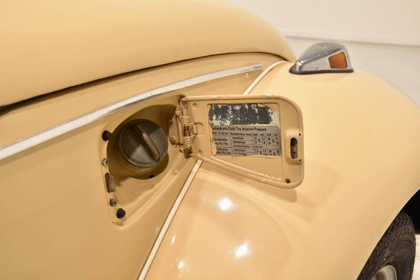 VOLKSWAGEN Maggiolino 84