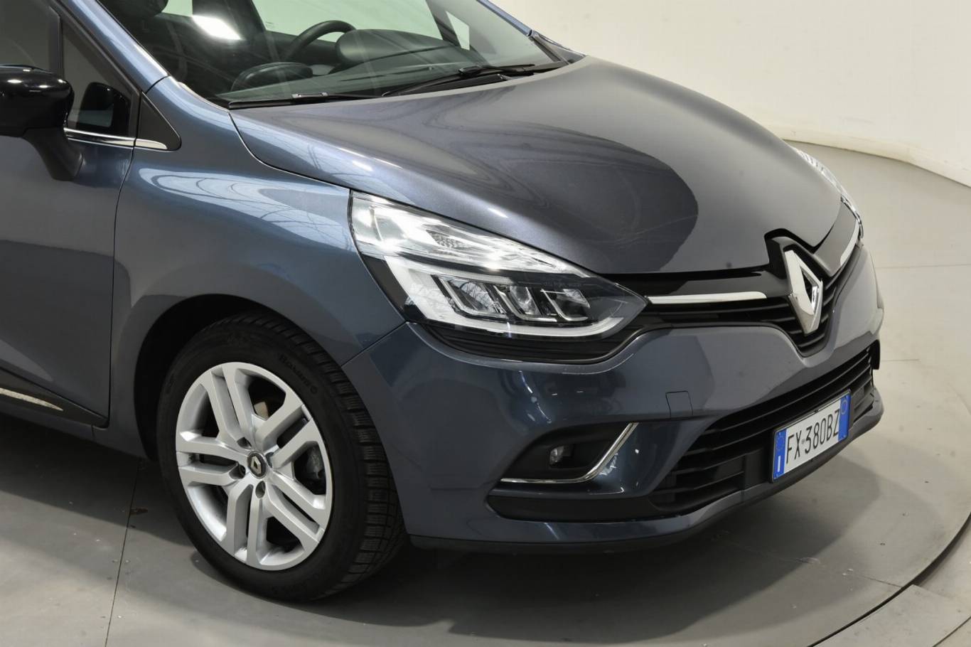 RENAULT Clio 16