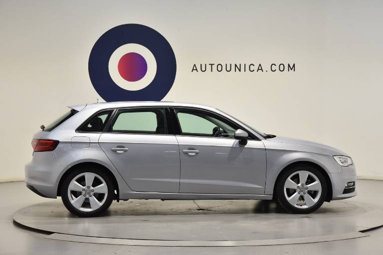 AUDI A3 7