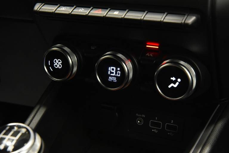 RENAULT Clio 41