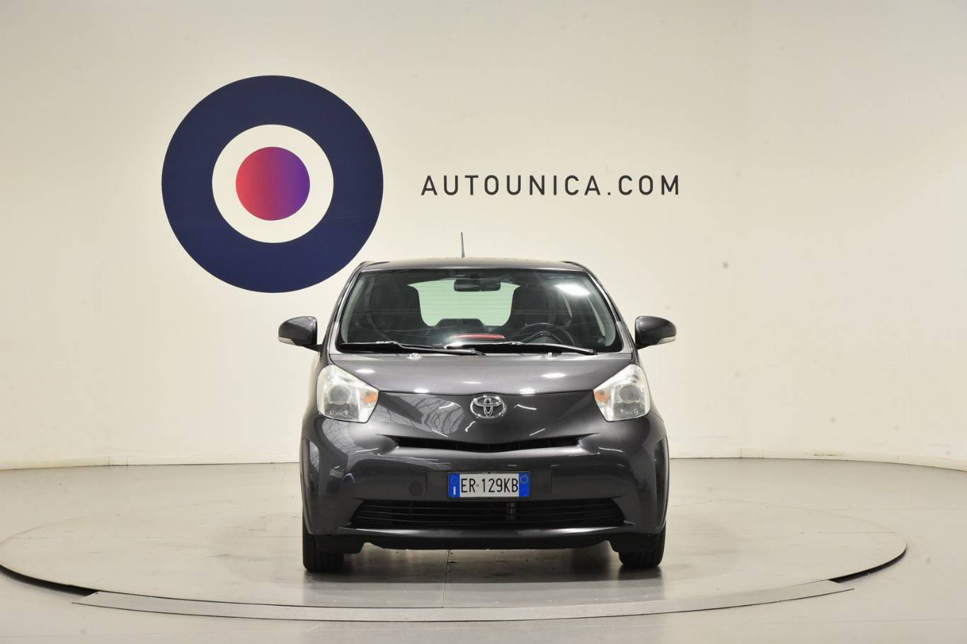 TOYOTA IQ 5