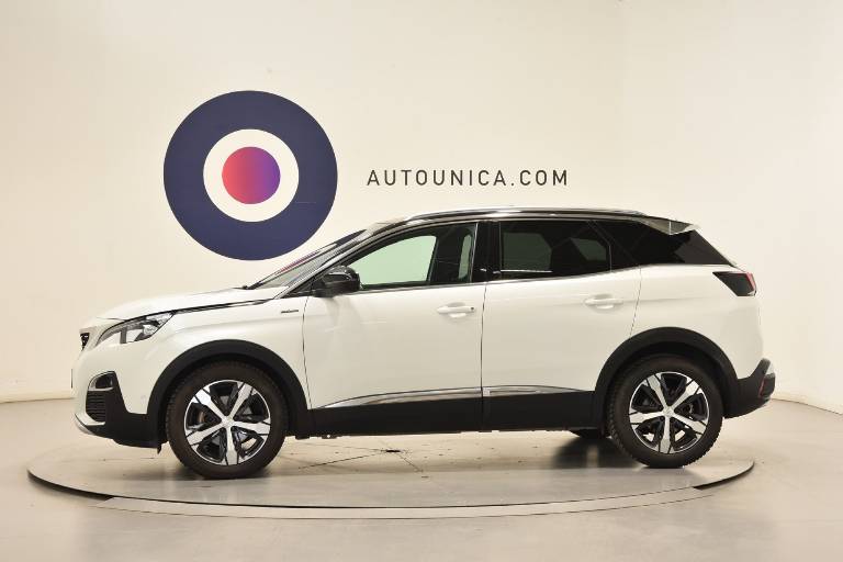 PEUGEOT 3008 8