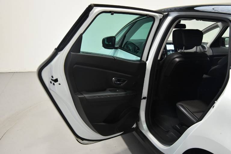 RENAULT Scenic 30