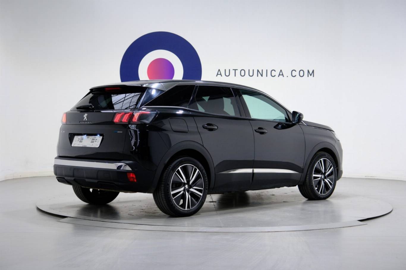 PEUGEOT 3008 5