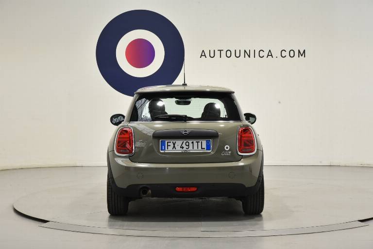 MINI One 6