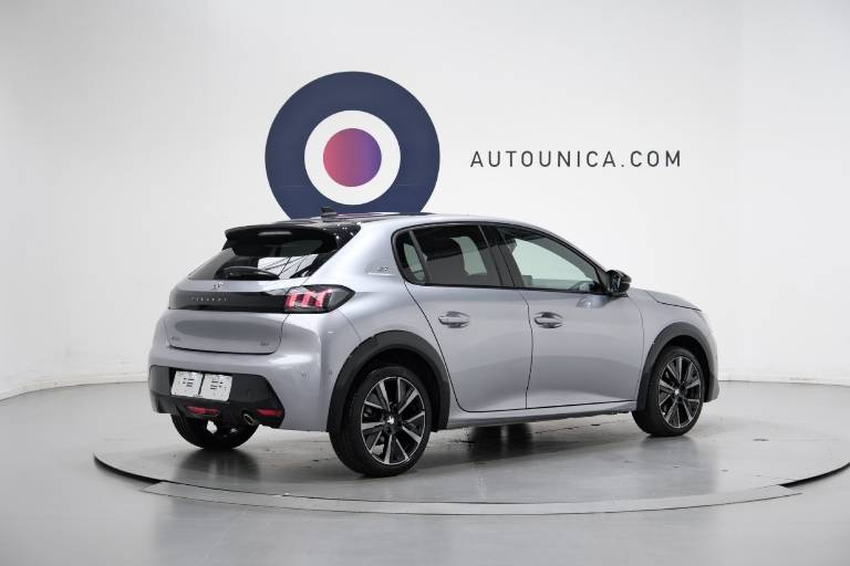PEUGEOT 208 16