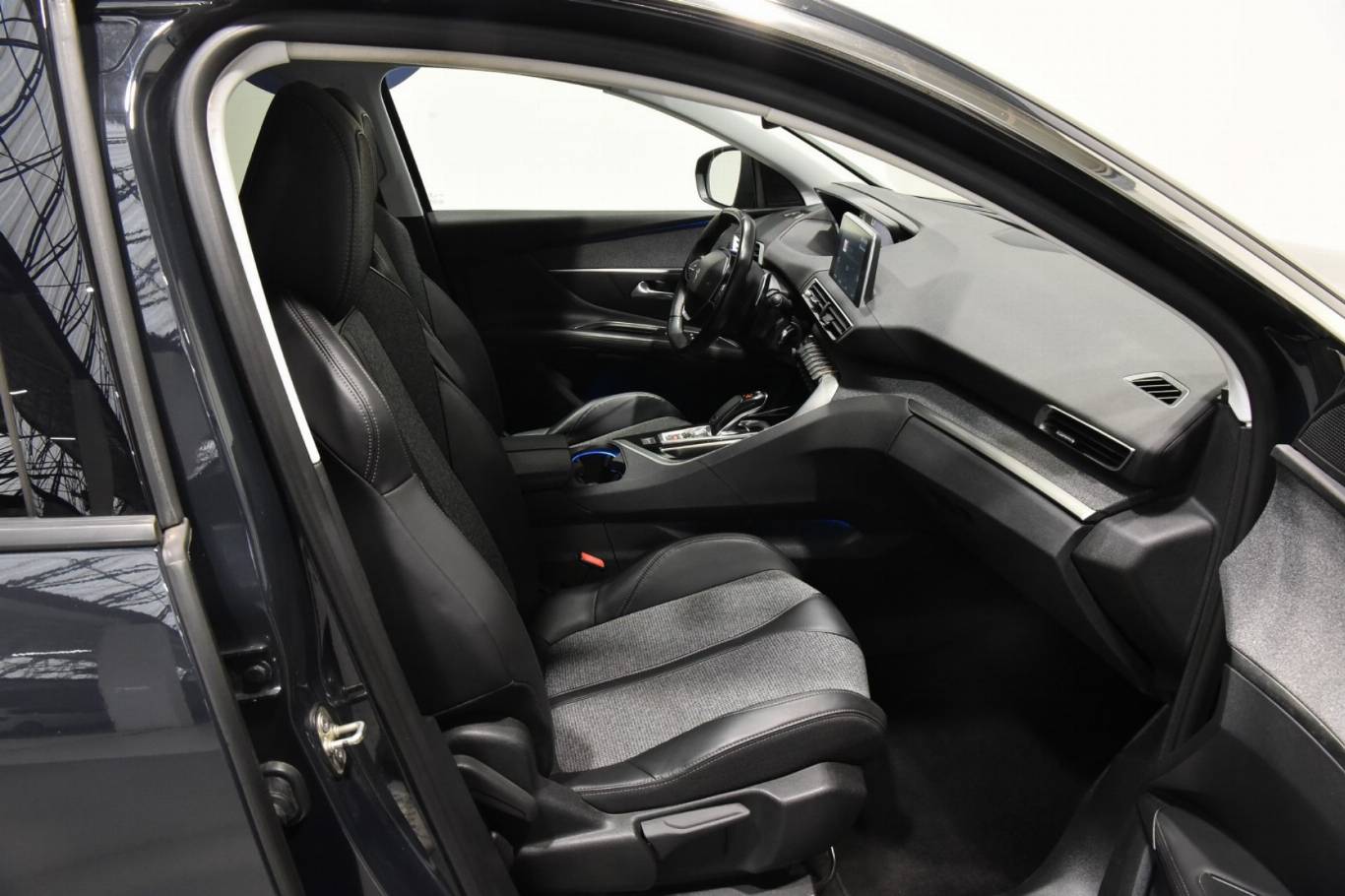 PEUGEOT 3008 31