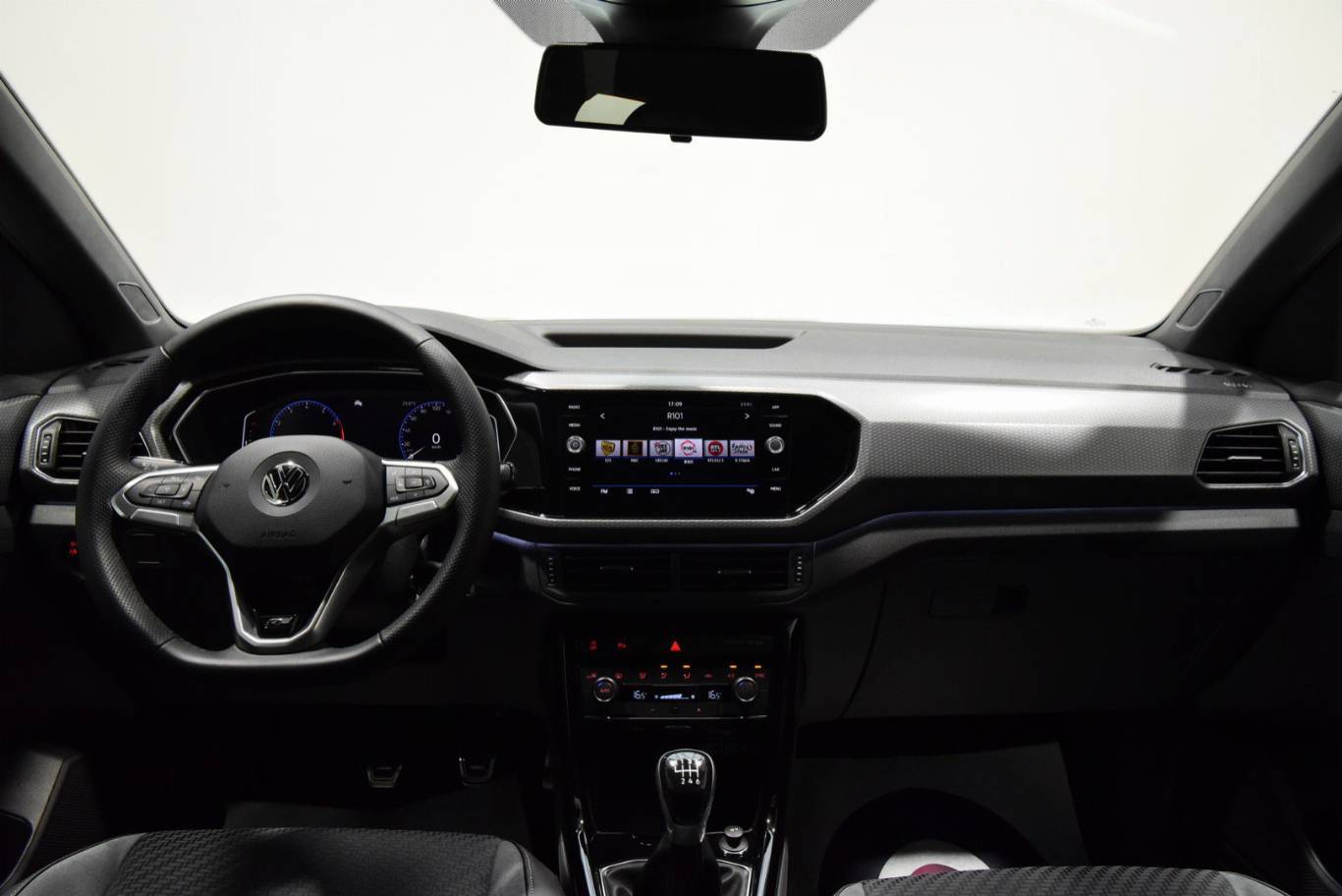 VOLKSWAGEN T-Cross 22