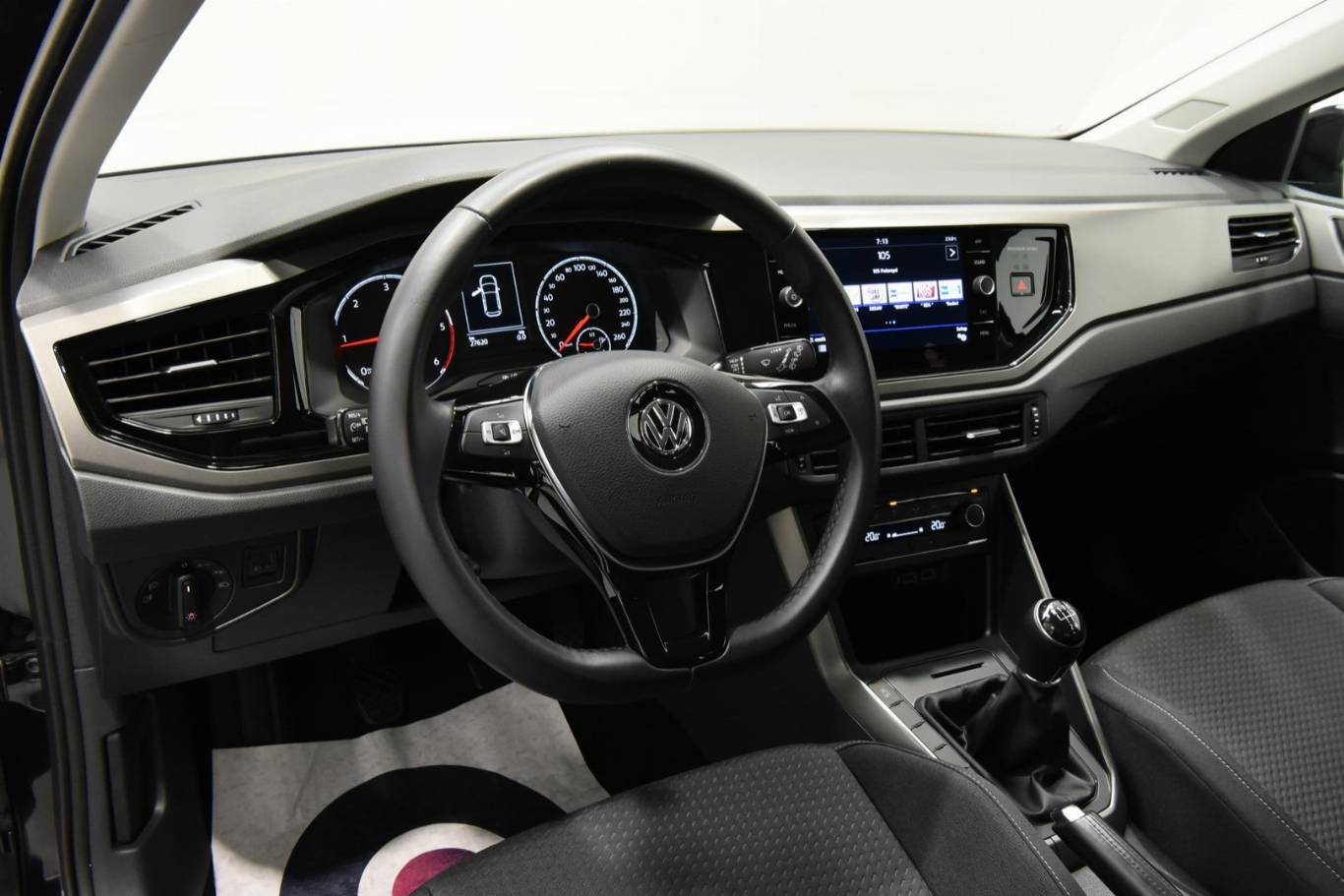 VOLKSWAGEN Polo 3