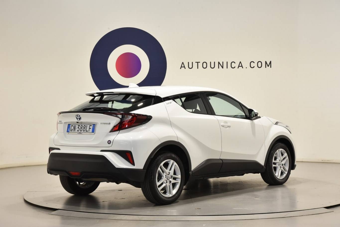 TOYOTA C-HR 6