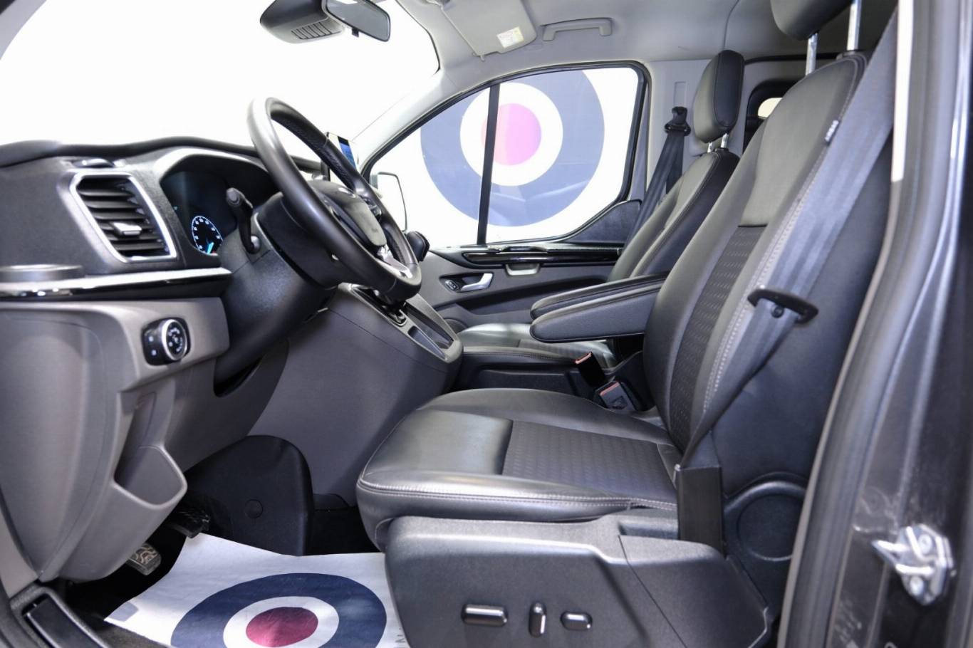 FORD Tourneo Custom 6