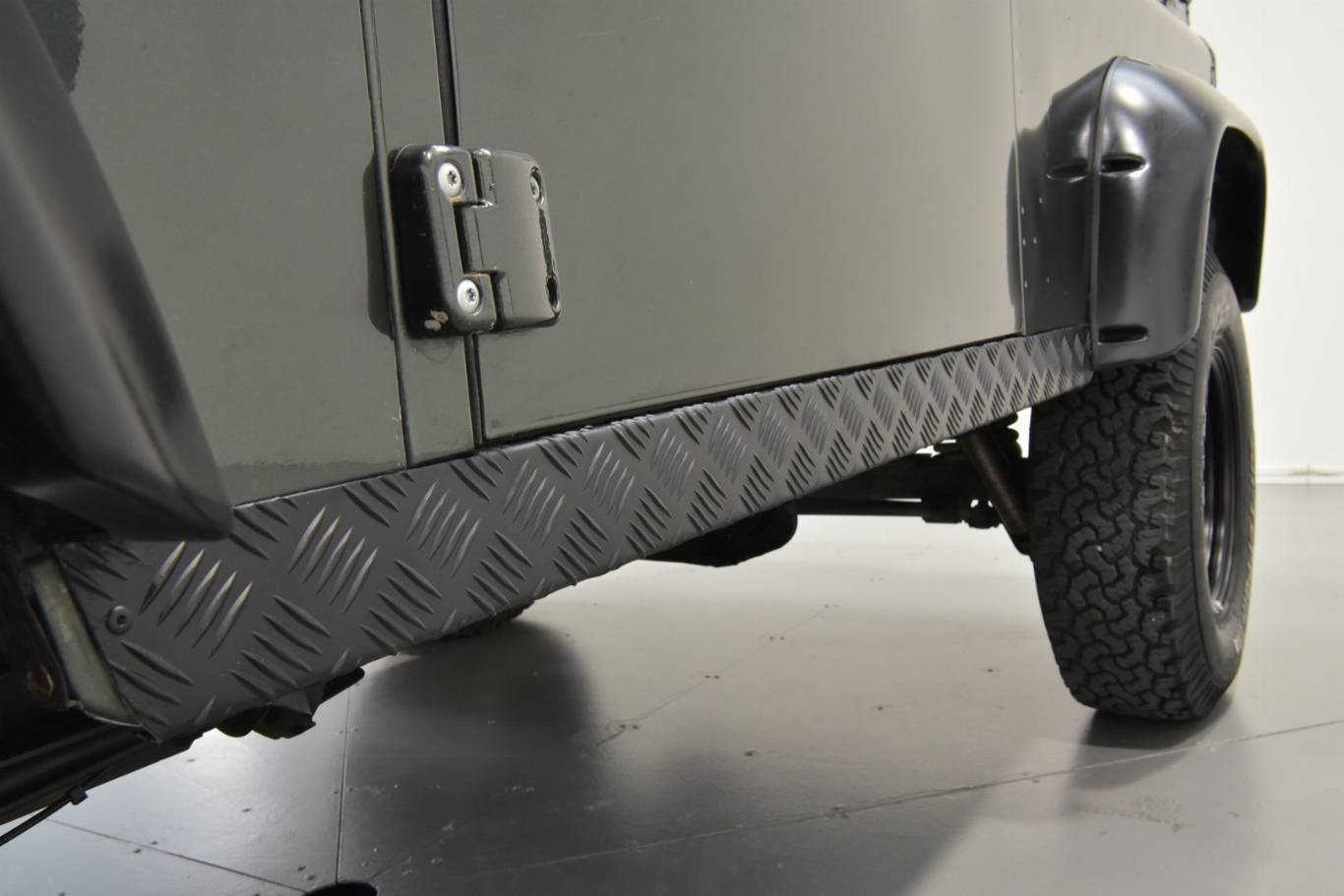 LAND ROVER Defender 59