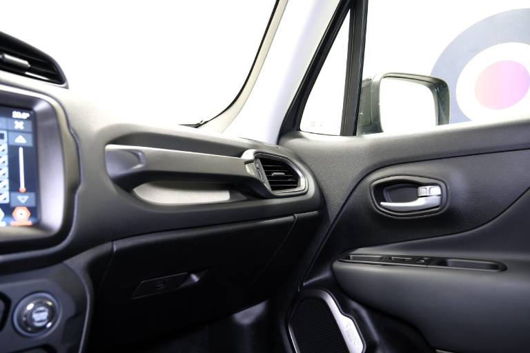 JEEP Renegade 37