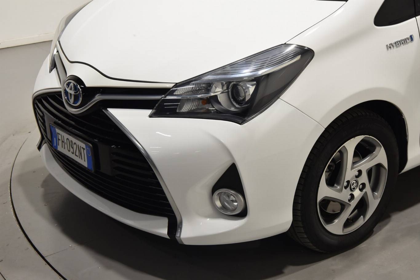 TOYOTA Yaris 41