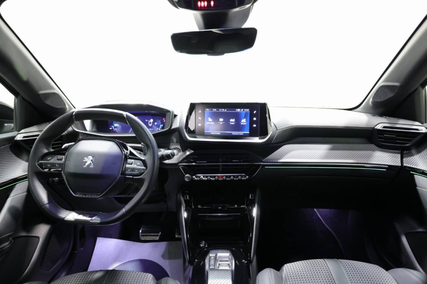 PEUGEOT 208 10