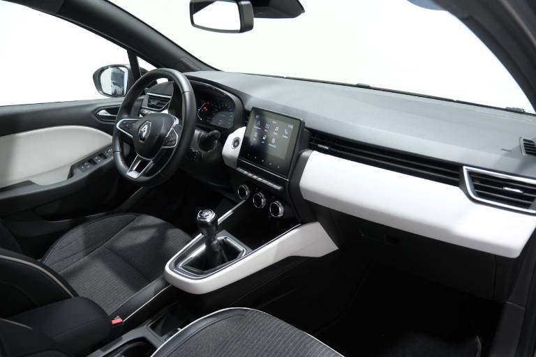 RENAULT Clio 56