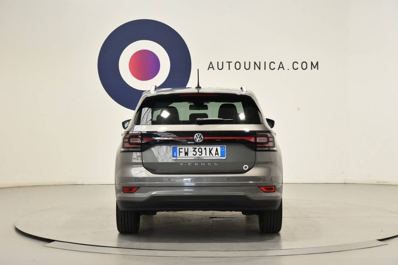 VOLKSWAGEN T-Cross 6